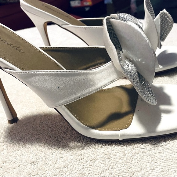 Brand New Unique Heels By LEMONADE - Size 11 - Heel Height Is 5 Inches - box 50 - Picture 5 of 7